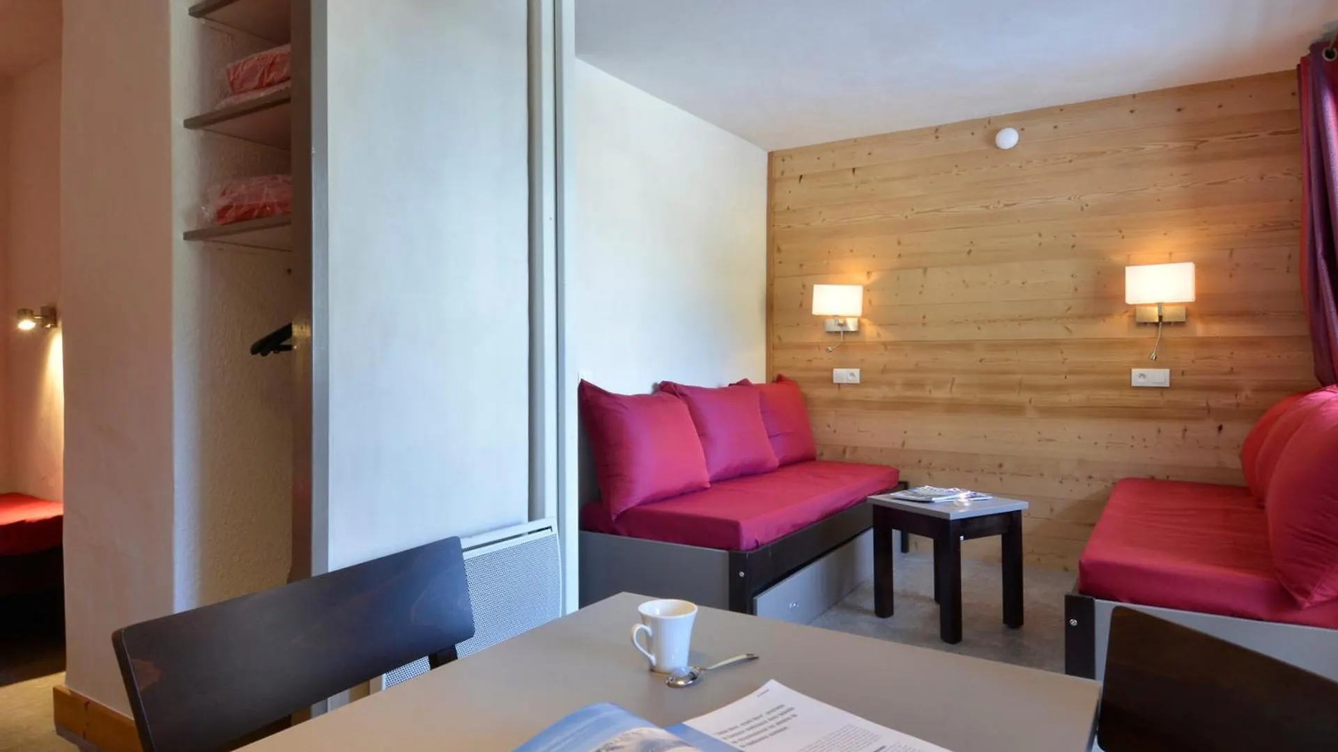 Apartment Studio Divisible Renove Au Pied Des Pistes Avec Balcon - Fr-1-181-2389 La Plagne-Tarentaise